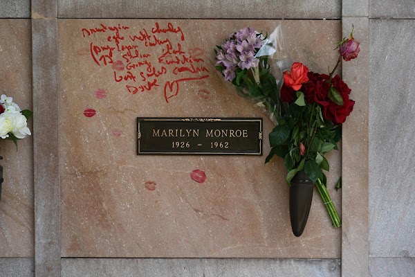 Pierce Brothers Westwood Village Memorial Park & Mortuary grounds