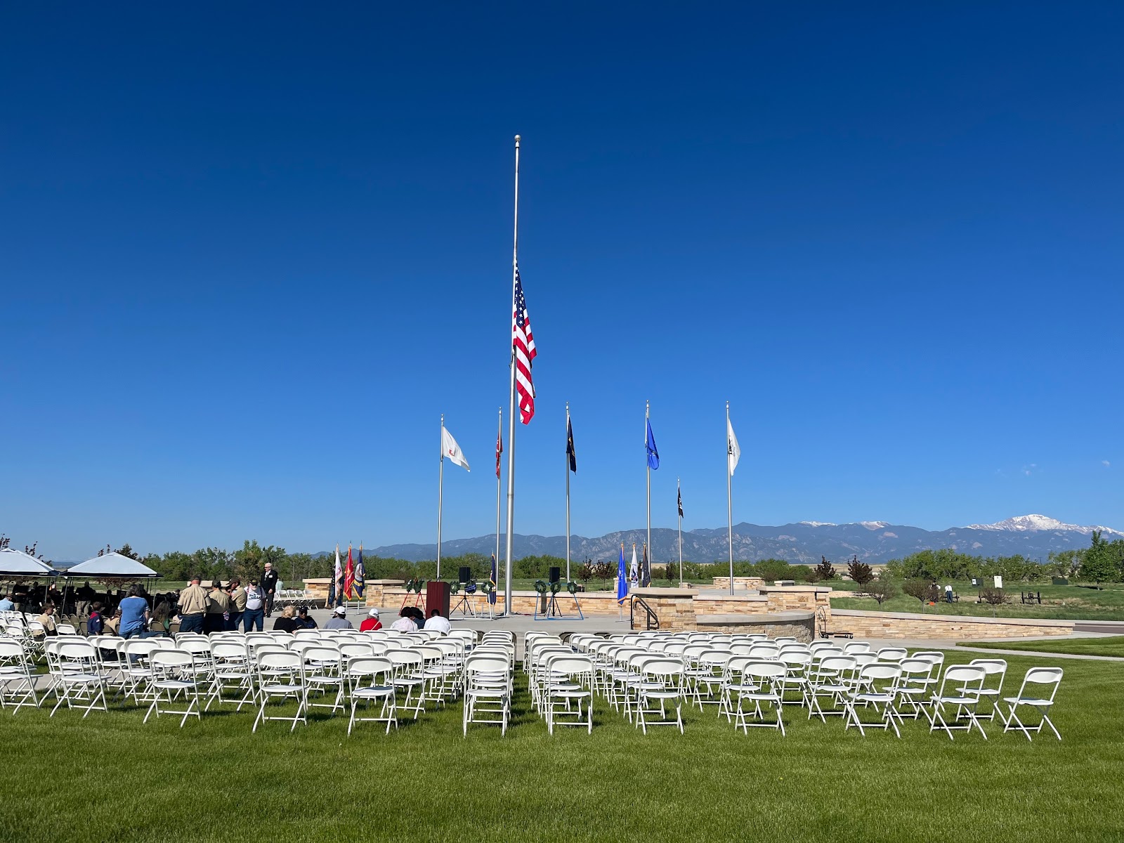 Pikes Peak National Cemetery cemetery grounds and headstones