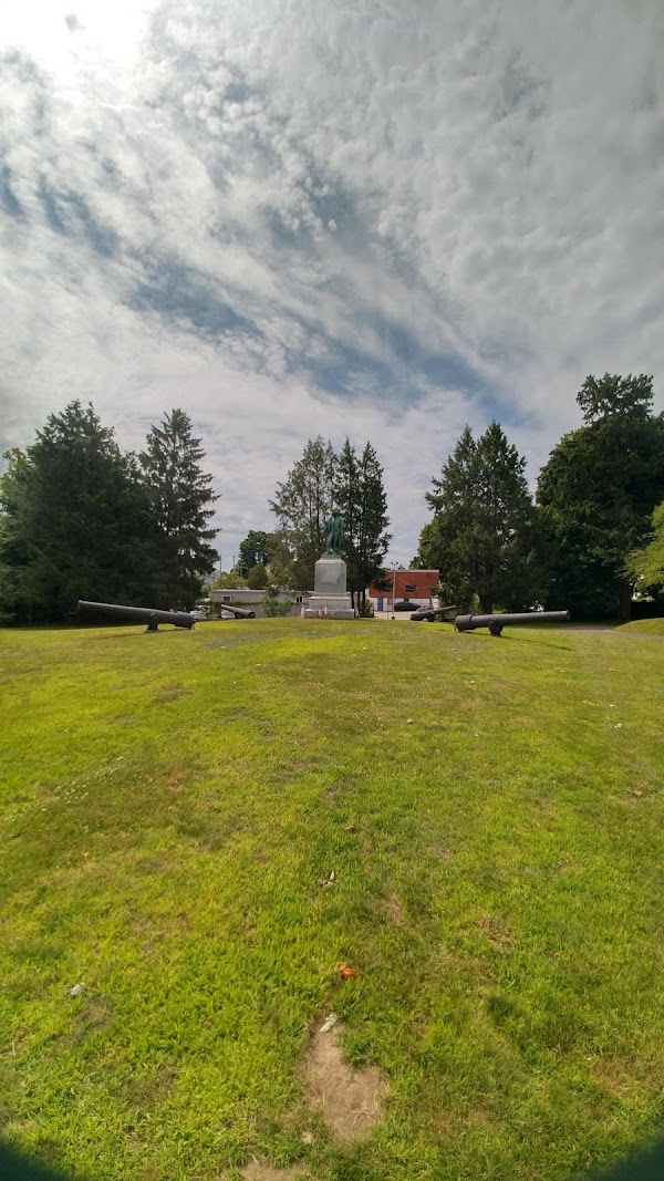 Pine Grove Cemetery grounds