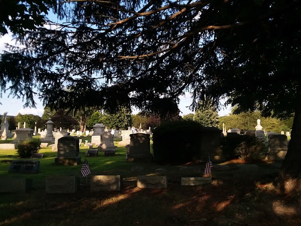 Pine Grove Cemetery grounds