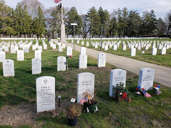 Pine Grove Cemetery grounds