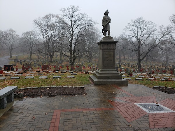 Pine Grove Cemetery grounds