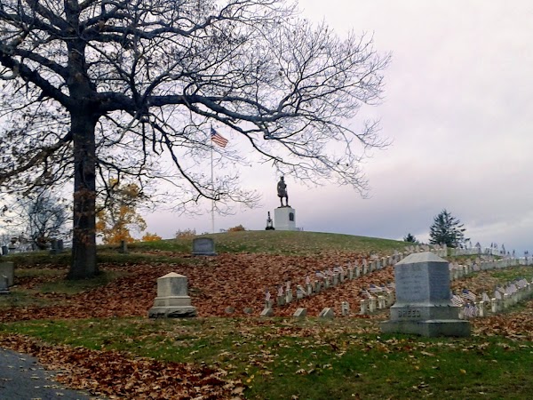 Pine Grove Cemetery grounds