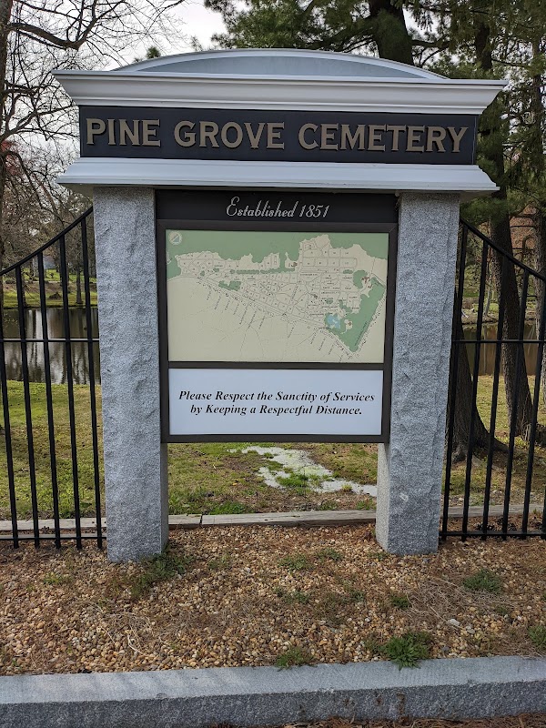Pine Grove Cemetery grounds
