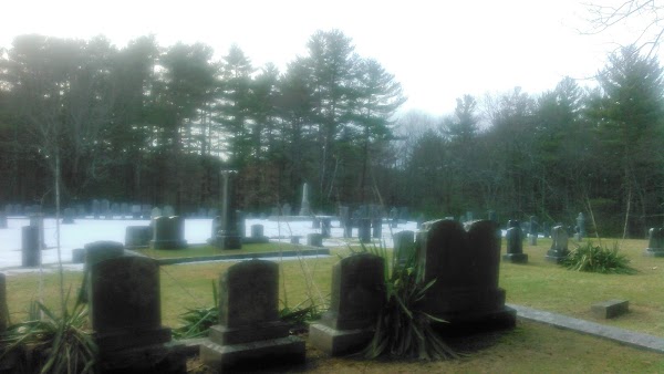 Pine Hill Cemetery grounds
