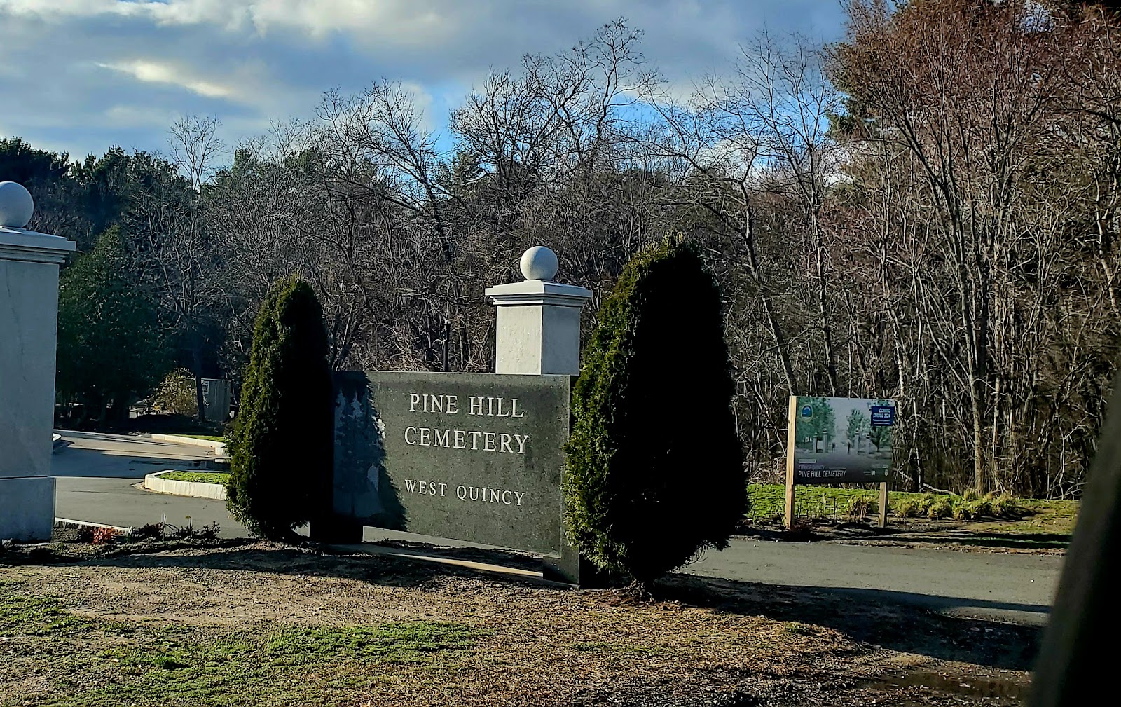 Pine Hill Cemetery cemetery grounds and headstones