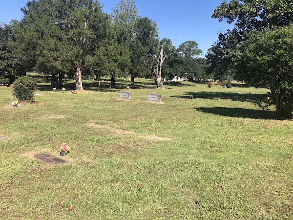 Pine Rest Cemetery grounds