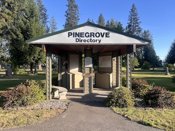 Pinegrove Cemetery grounds