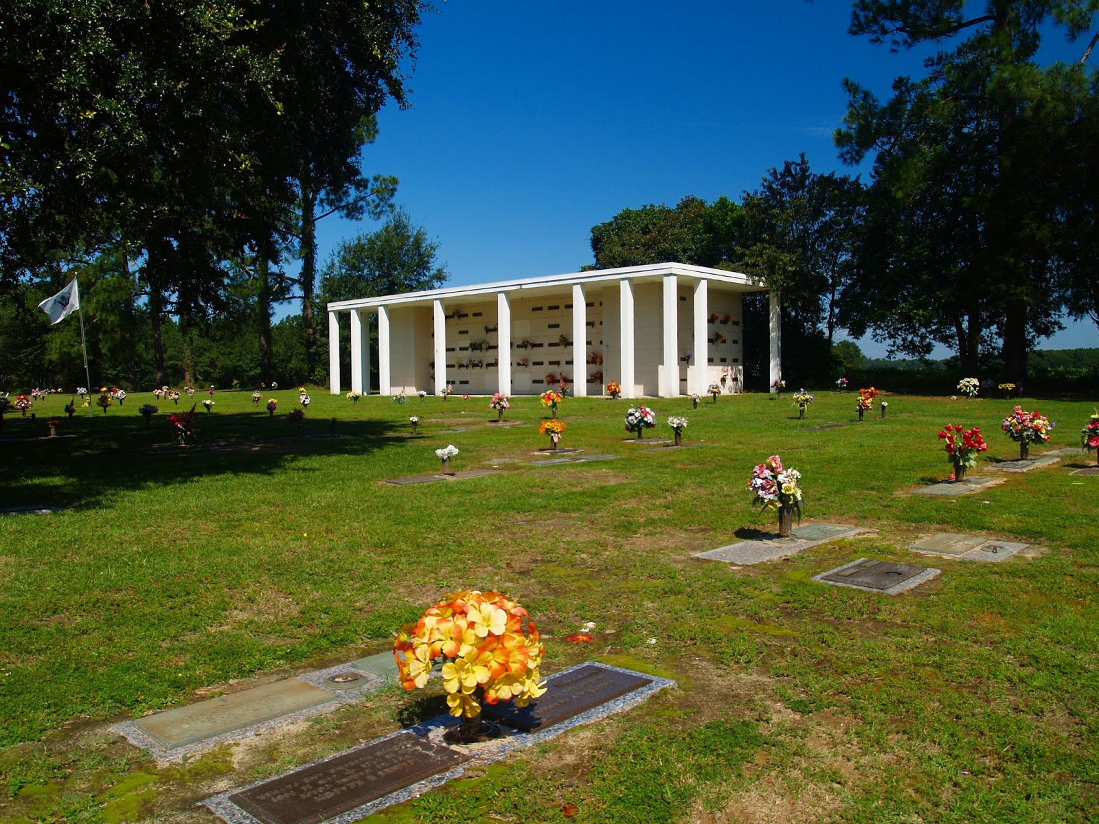 Pinelawn Memorial Park