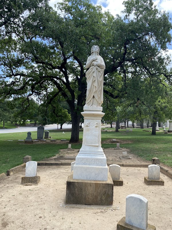 Pioneer Park Cemetery grounds