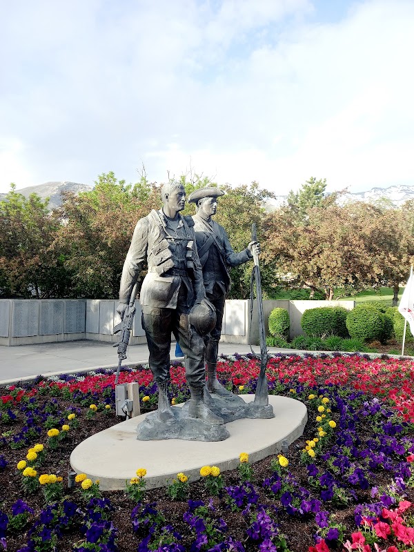 Pleasant Grove City Cemetery grounds