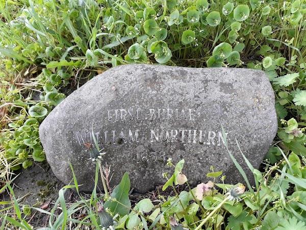 Pleasant Hill Cemetery grounds