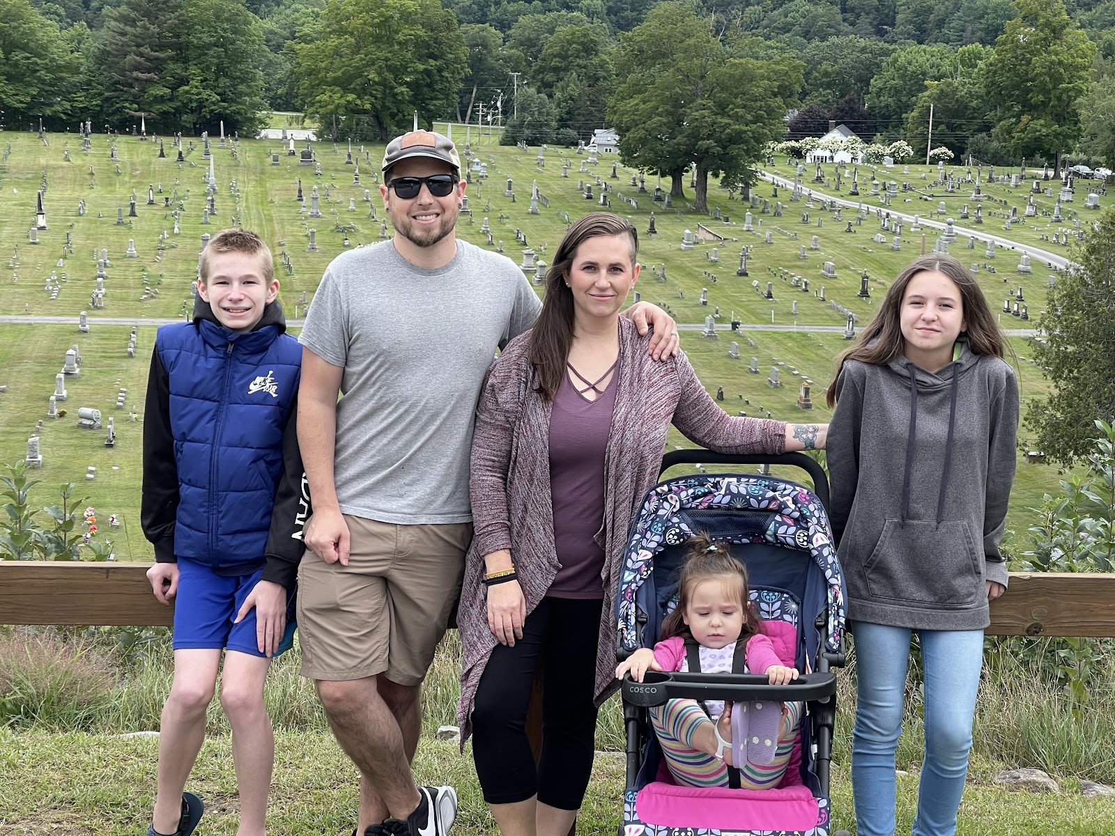 Pleasant View Cemetery cemetery grounds and headstones
