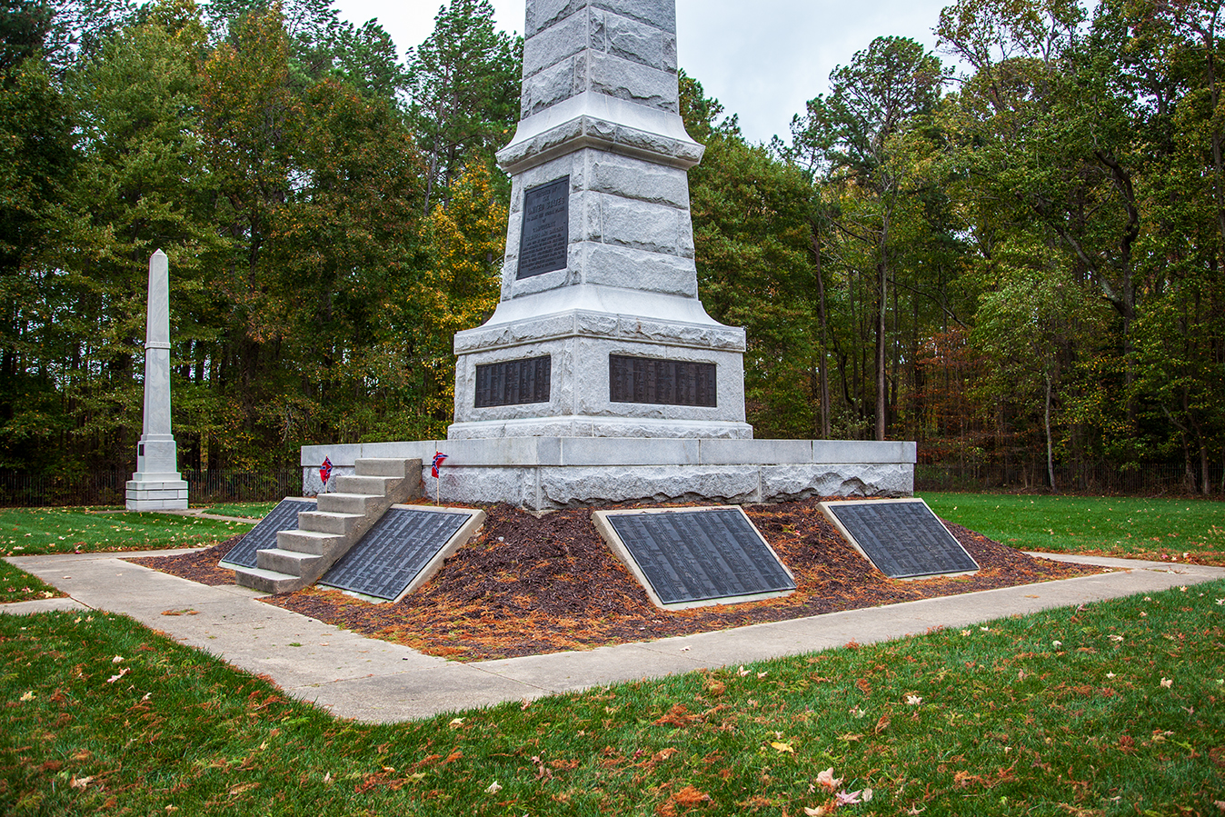 Point Lookout Confederate Cemetery cemetery grounds and headstones