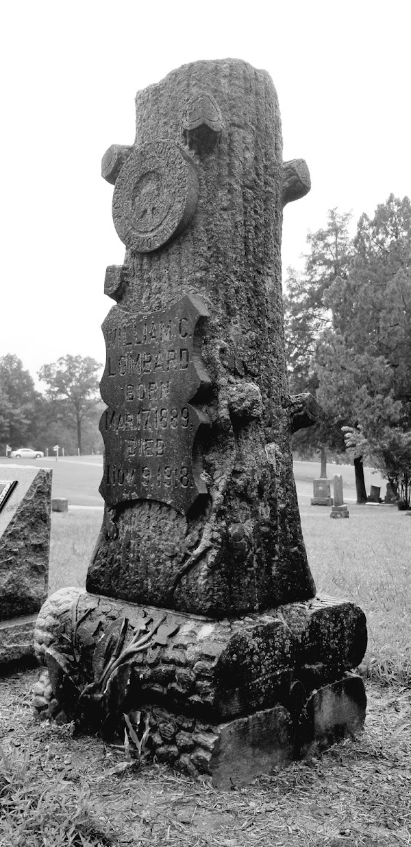 Poplar Bluff City Cemetery grounds