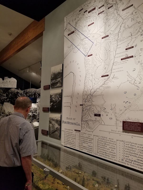 Port Hudson National Cemetery grounds