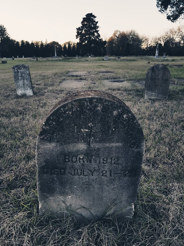 Porterdale Cemetery grounds