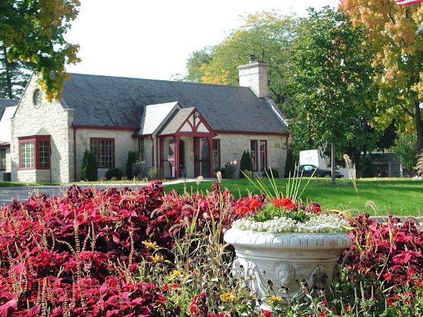 Prairie Home Cemetery grounds