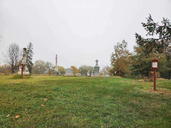 Prospect Hill Cemetery grounds