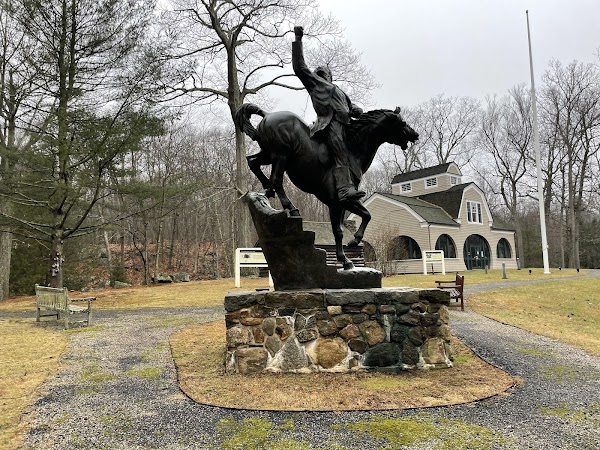 Putnam Memorial State Park grounds