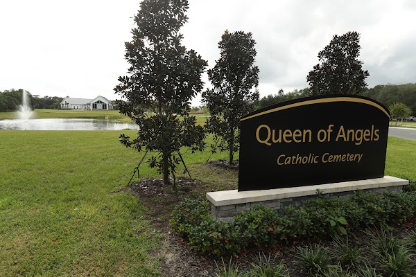 Queen of Angels Cemetery grounds