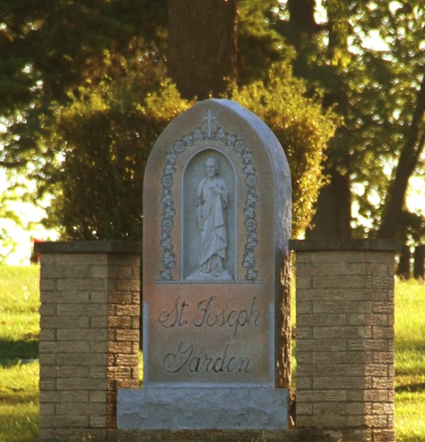 Quincy Memorial Park grounds