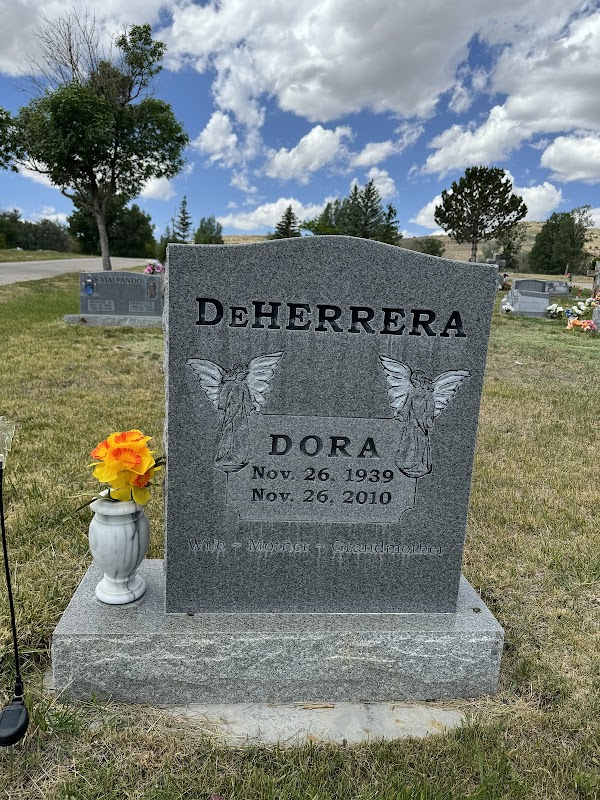 Rawlins Cemetery grounds