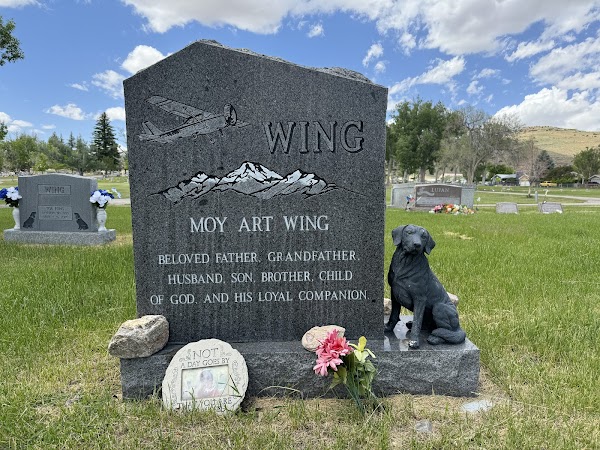 Rawlins Cemetery grounds