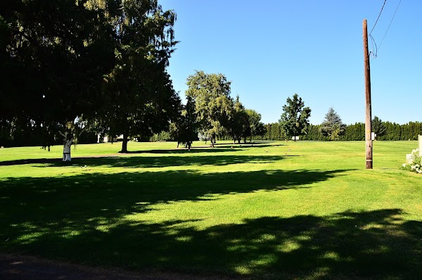 Reservation Community Memorial Park grounds