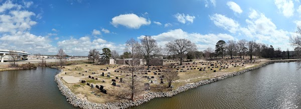 Rest Hills Cemetery grounds