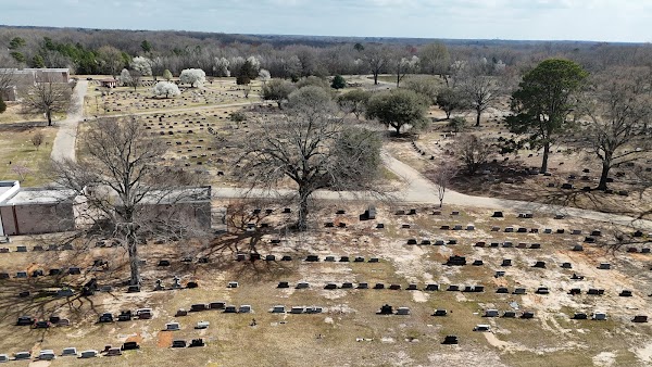 Rest Hills Cemetery grounds