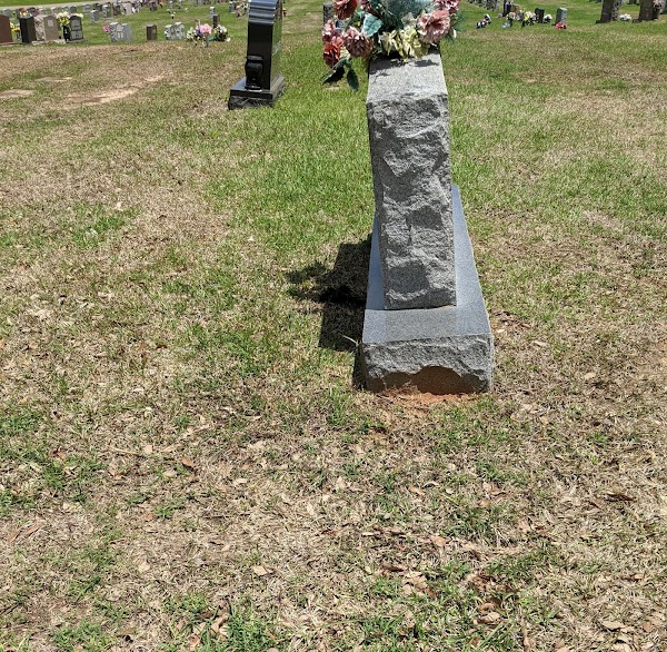 Rest Hills Cemetery grounds