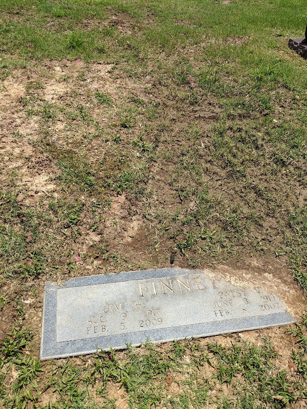 Rest Hills Cemetery grounds