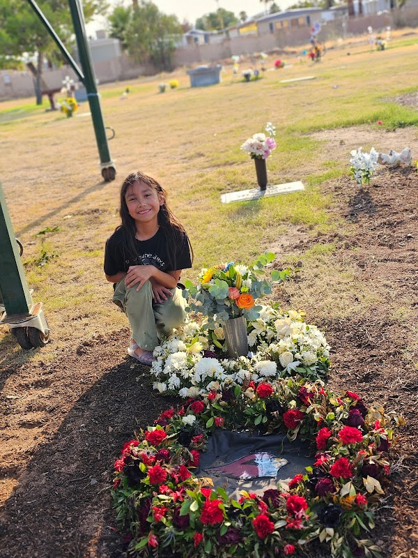 Resthaven Park Cemetery grounds