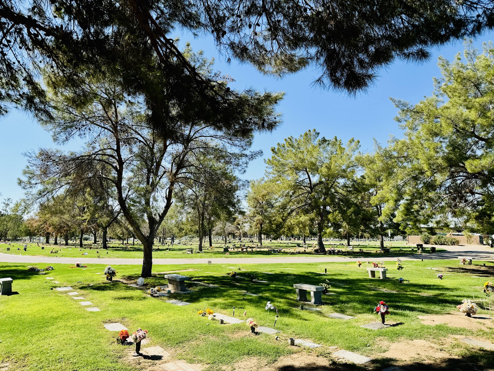 Resthaven Park Cemetery cemetery grounds and headstones