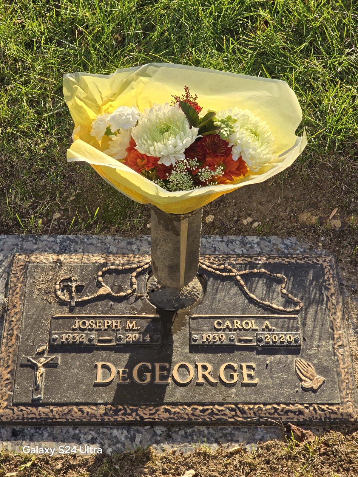 Resurrection Cemetery cemetery grounds and headstones