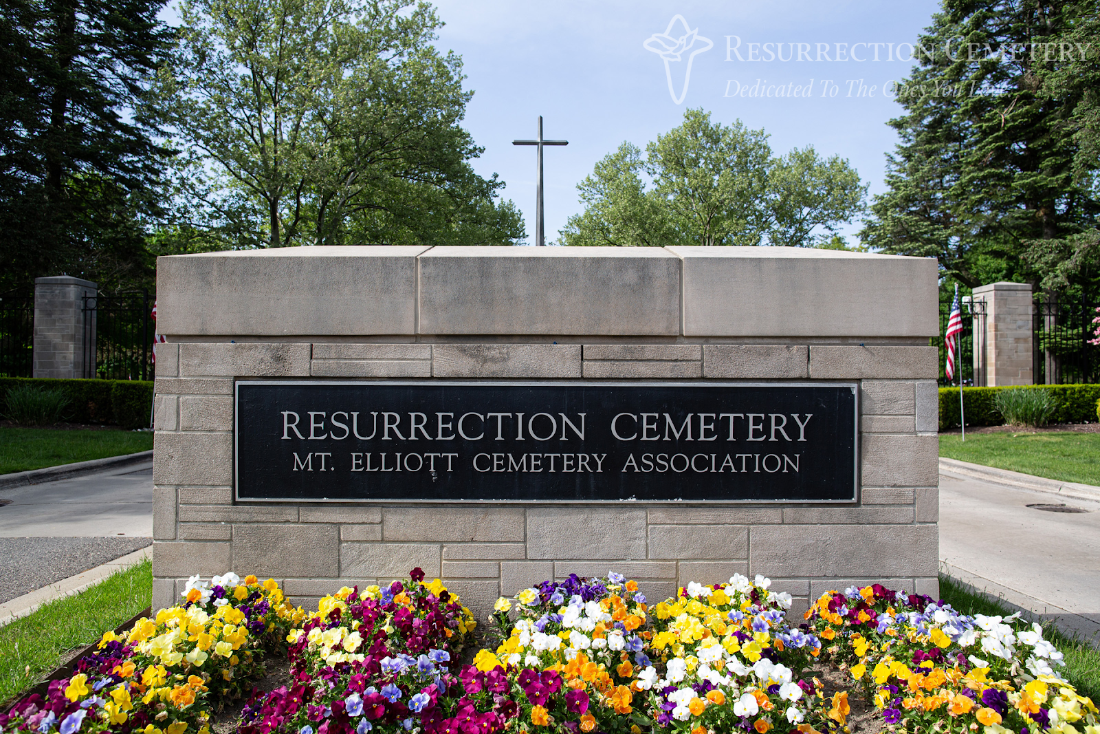 Resurrection Cemetery cemetery grounds and headstones