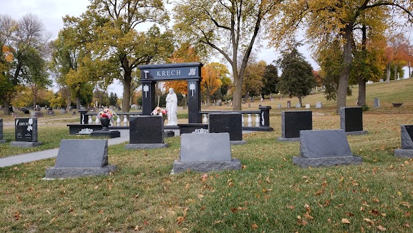 Resurrection Cemetery grounds