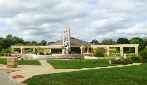 Resurrection Cemetery grounds