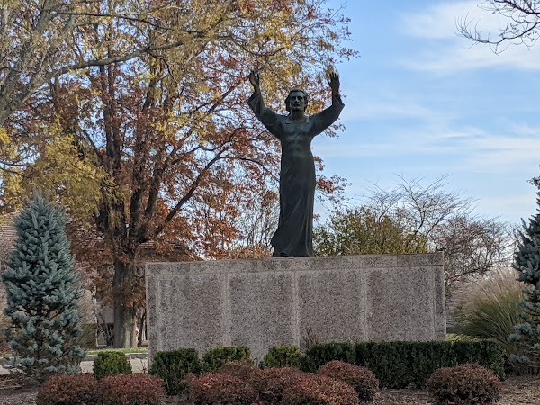 Resurrection Cemetery grounds