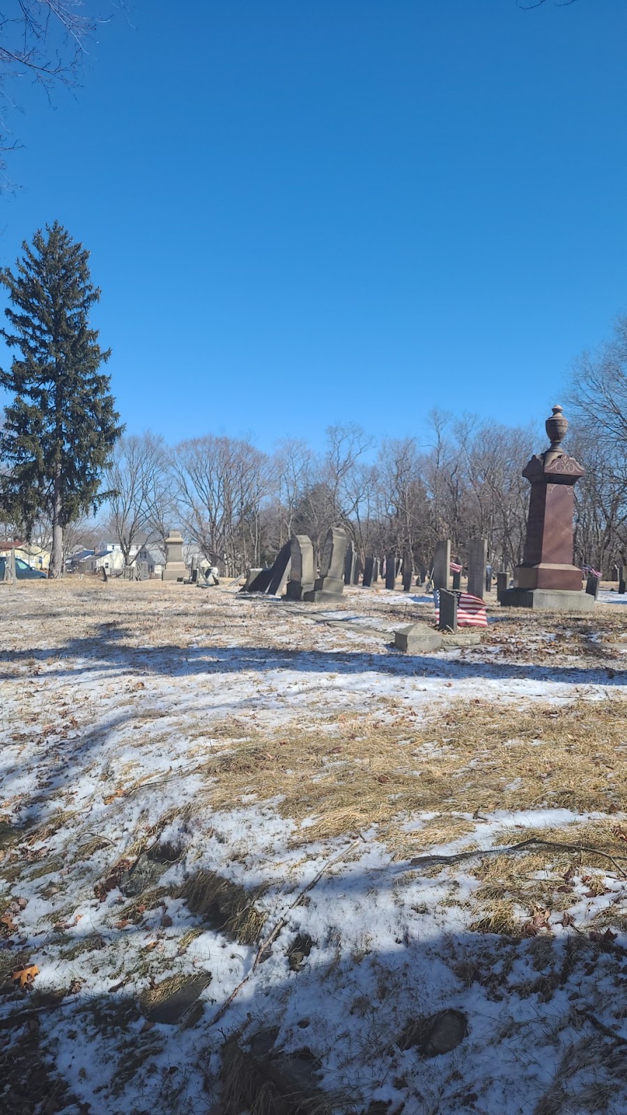 Rhode Island Historical Cemetery Cumberland #3 cemetery grounds and headstones