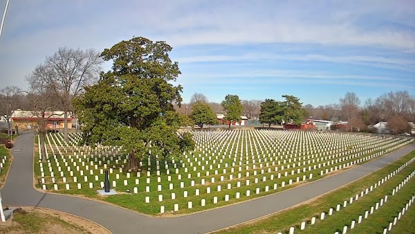 Richmond National Cemetery grounds