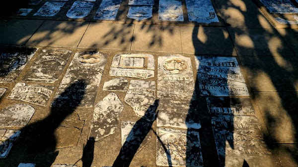 Richmond Pioneer Cemetery grounds