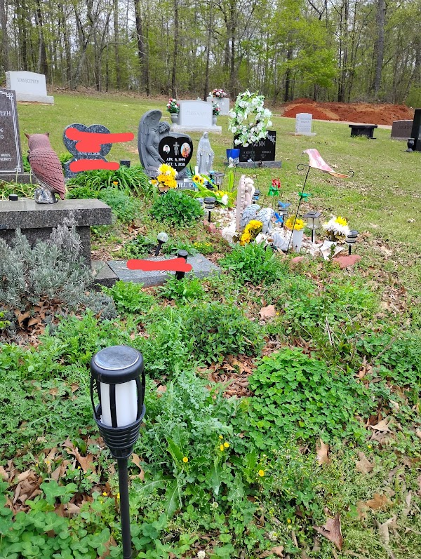 Ridout's Forest Crest Cemetery grounds