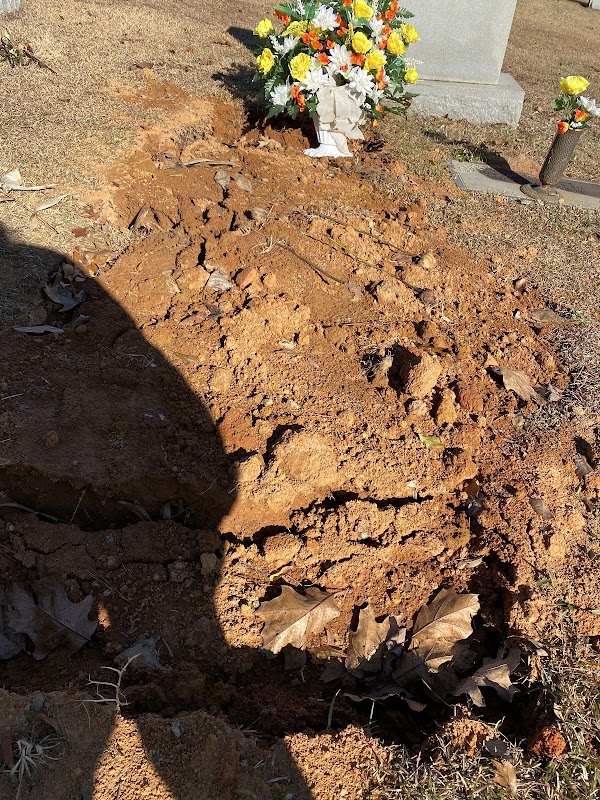 Ridout's Forest Crest Cemetery grounds