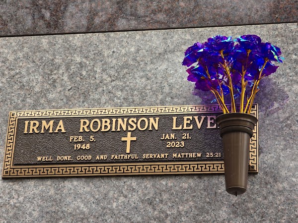 Ridout's Forest Crest Cemetery grounds