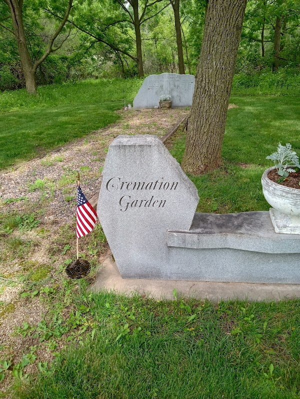 Rienzi Cemetery grounds