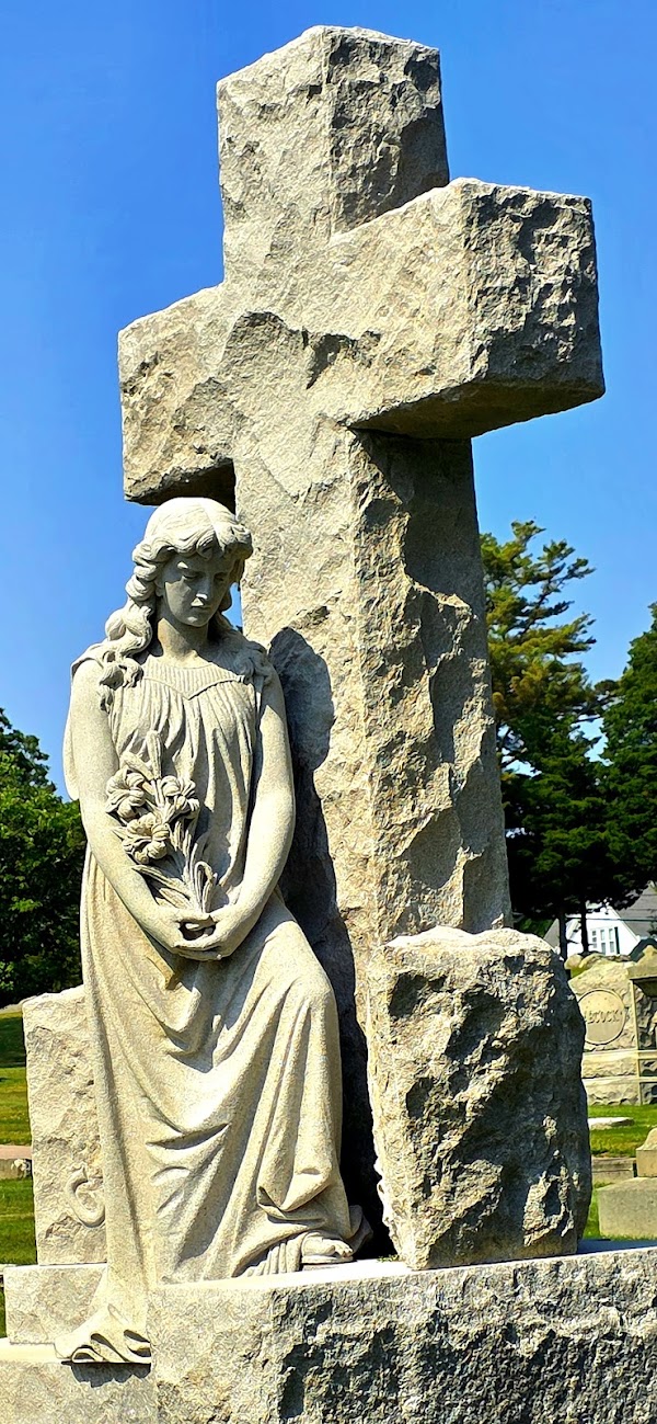 River Bend Cemetery grounds