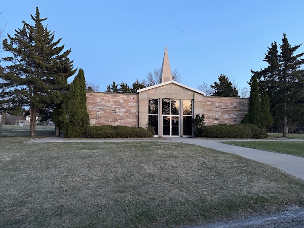 River Hills Memorial Park grounds