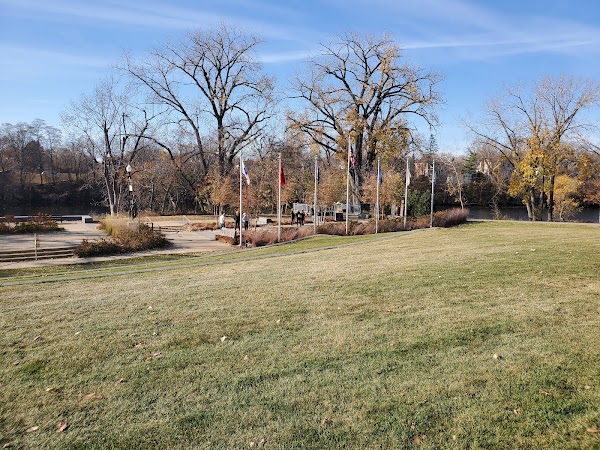 Riverfront Memorial Park grounds